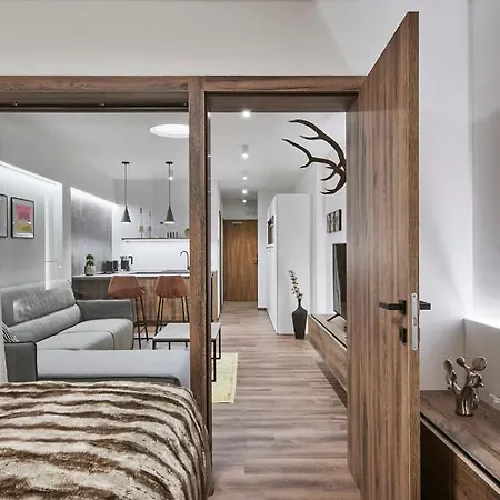 Hrebienok Mountain Stary Smokovec Апартаменты *